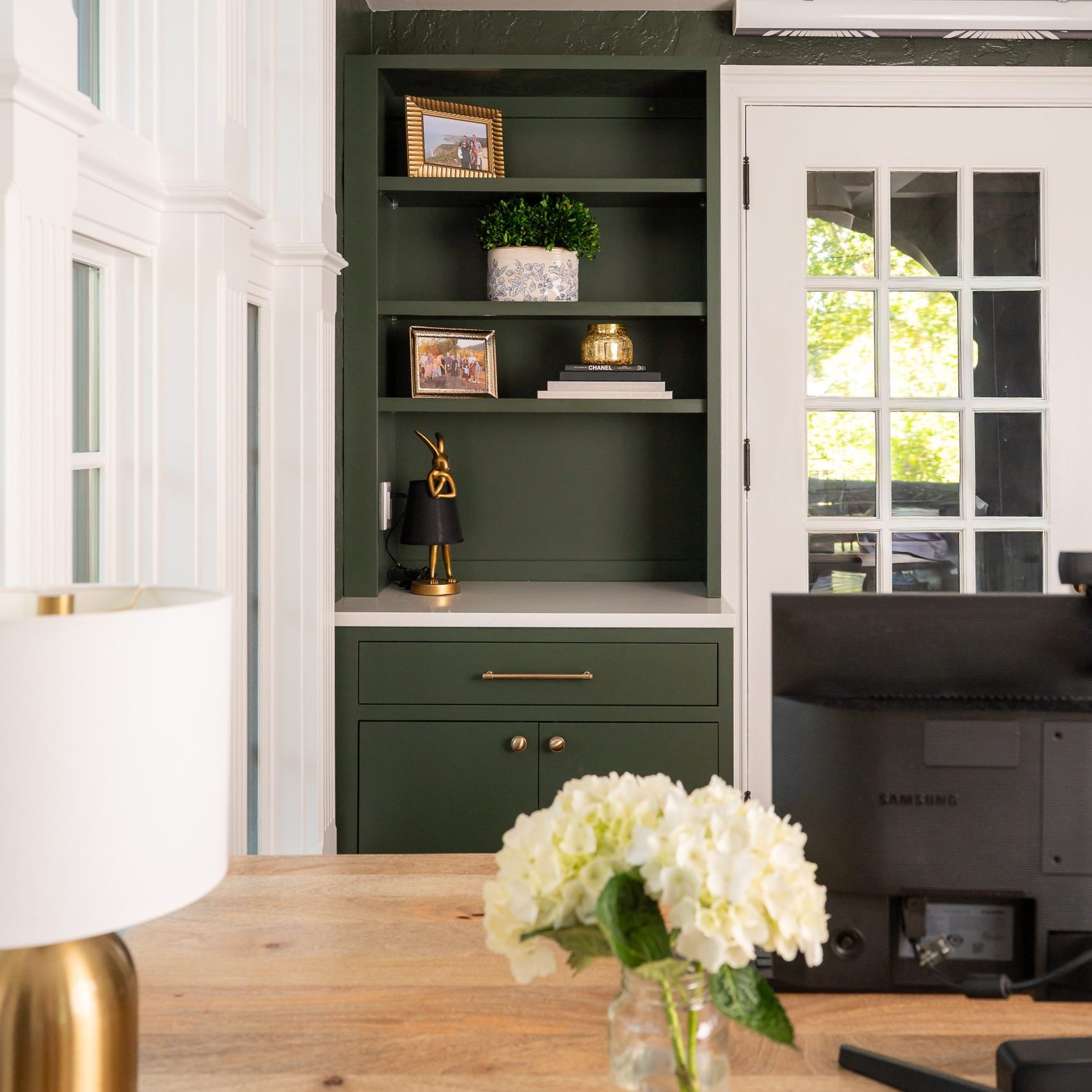 Sawyer &amp; the Grove - Lebo Office
